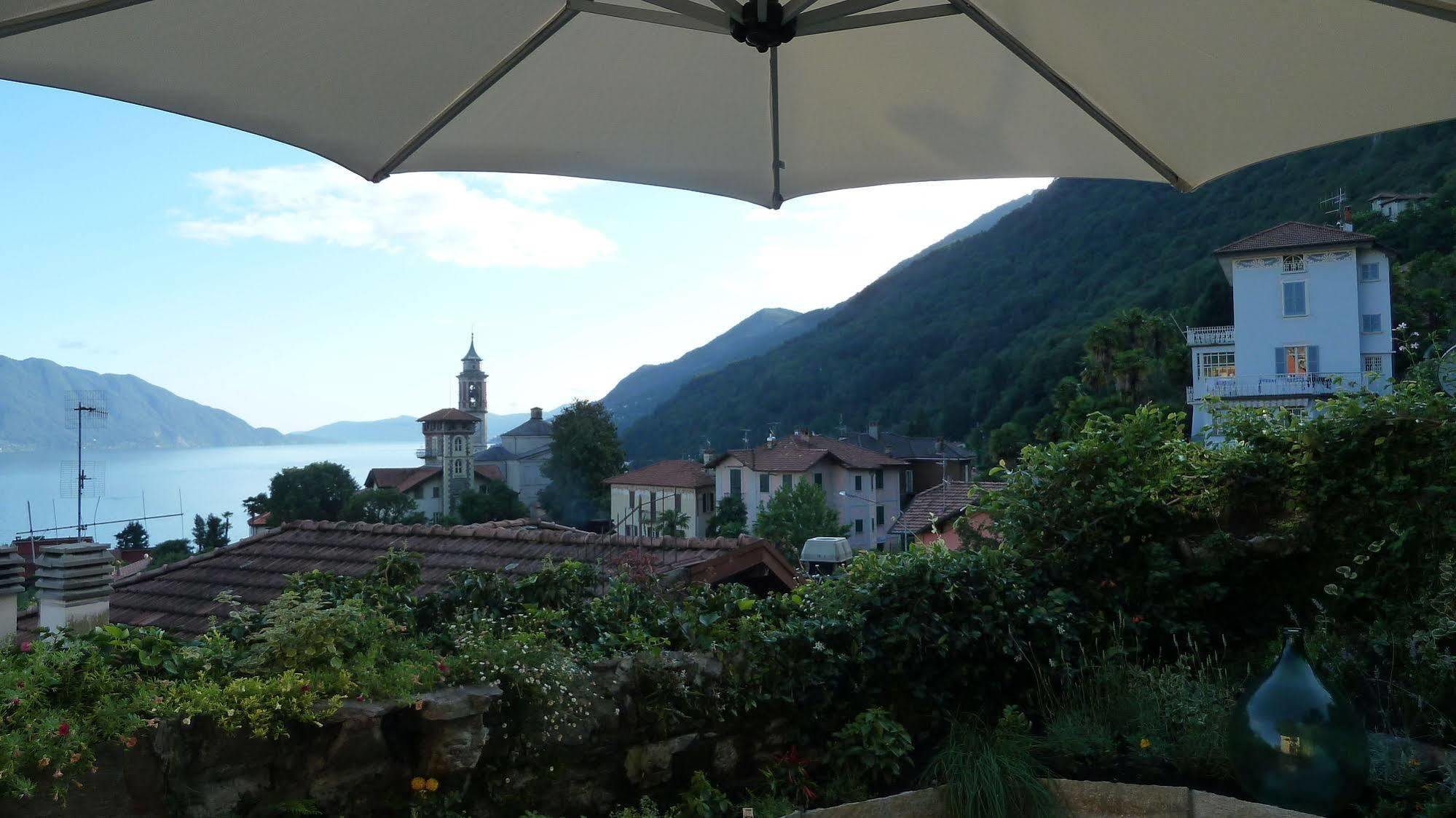 B&B Casa Forster Cannero Riviera Exterior photo